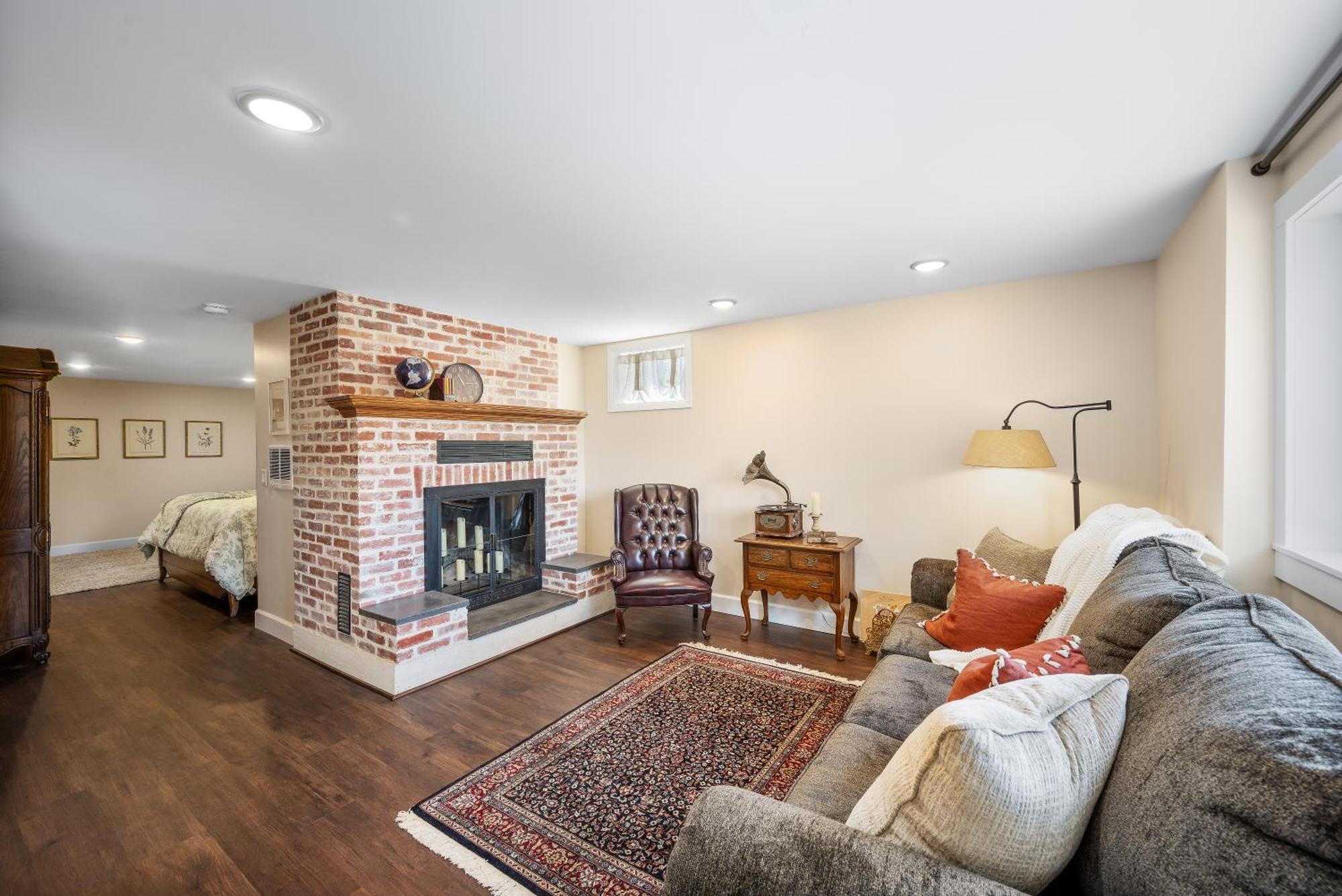Country Cottage Basement Apartment Hayden Екстериор снимка